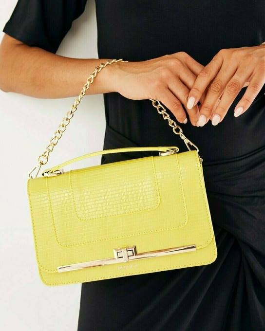 dzeltens 42PB422 sievietes Mexx flapover crossbody soma